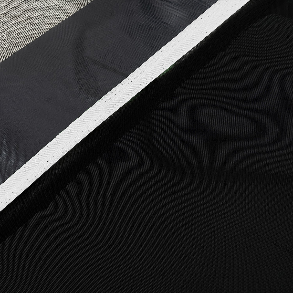 VirtuFit Premium Rechthoekige Trampoline met Veiligheidsnet - Zwart - 183 x 274 cm - Doos 1/3 - Detail