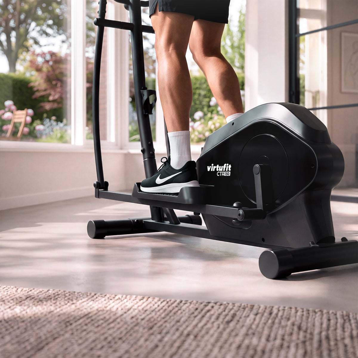 VirtuFit CTR150 Crosstrainer met Tablethouder