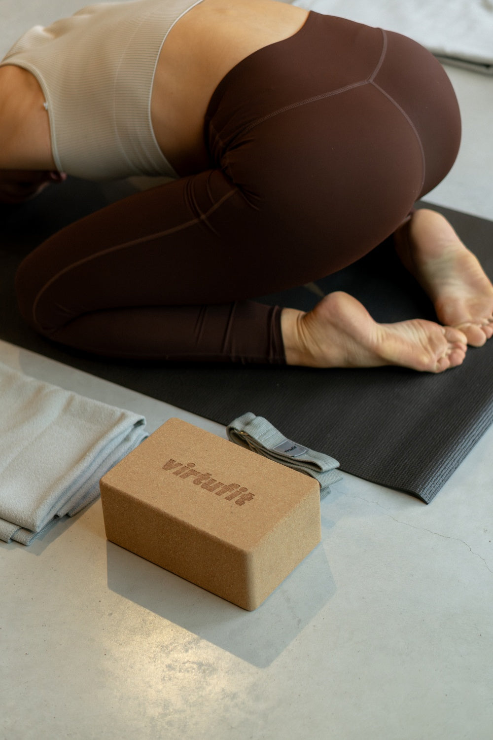 VirtuFit Premium Yogamat - 183 x 61 x 0,4 cm - Mulberry Leaf - Tweedekans
