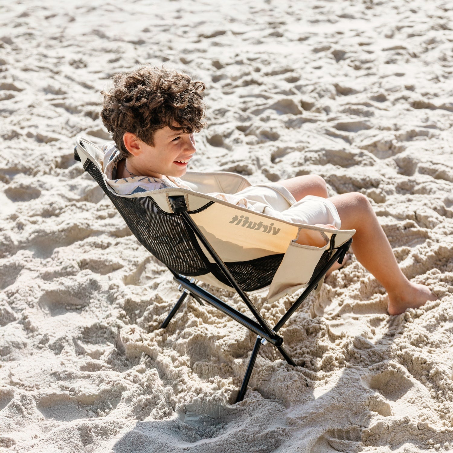 VirtuFit Camping Stoel Compact - Strandstoel - Opvouwbaar - Zwart - Tweedekans