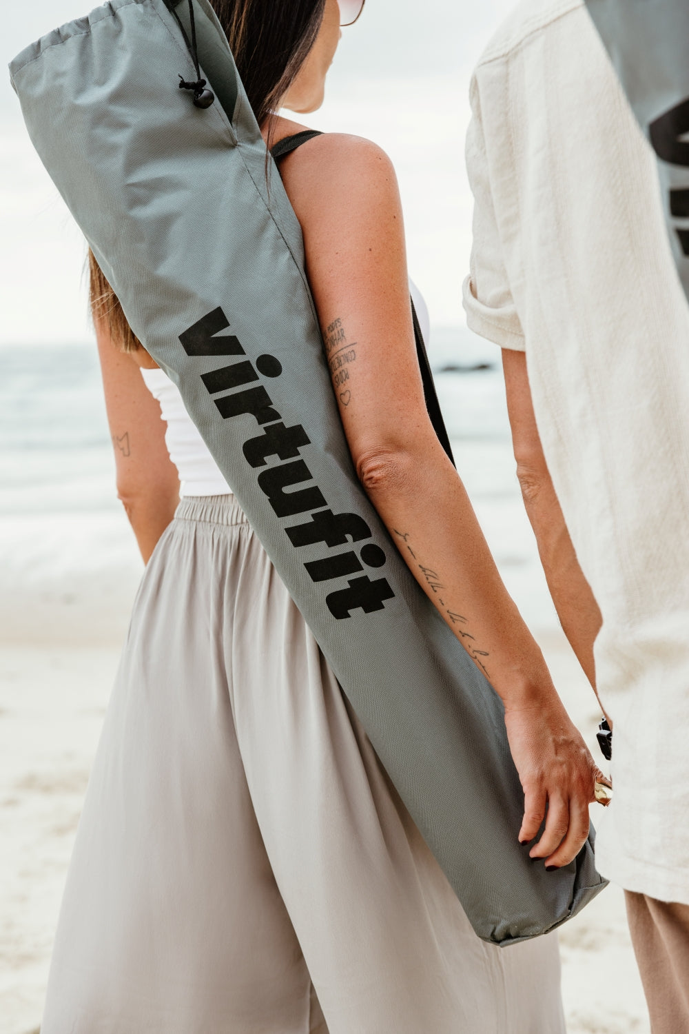 VirtuFit Opvouwbare Camping Stoel - Strandstoel - Zwart - Tweedekans