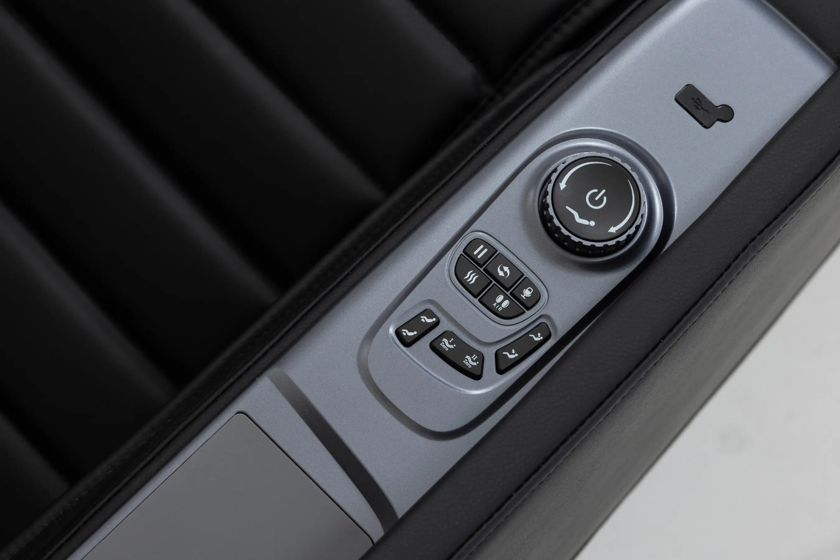 TotalSeat Massagestoel Lotti - Zwart