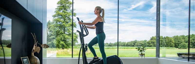 Gratis crosstrainer trainingsschema: zo verbrand je snel calorieën