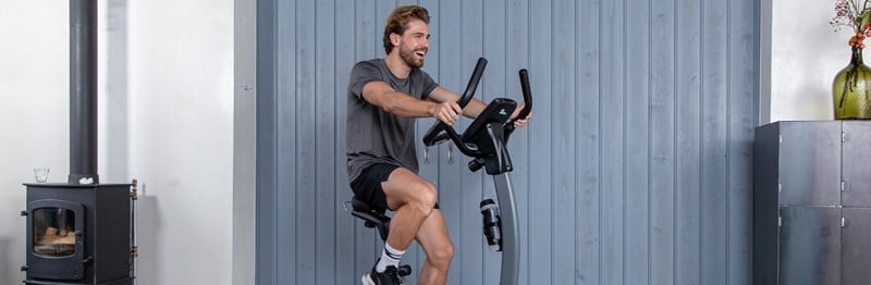 Afvallen met een hometrainer: trainingsschema voor effectief vetverlies