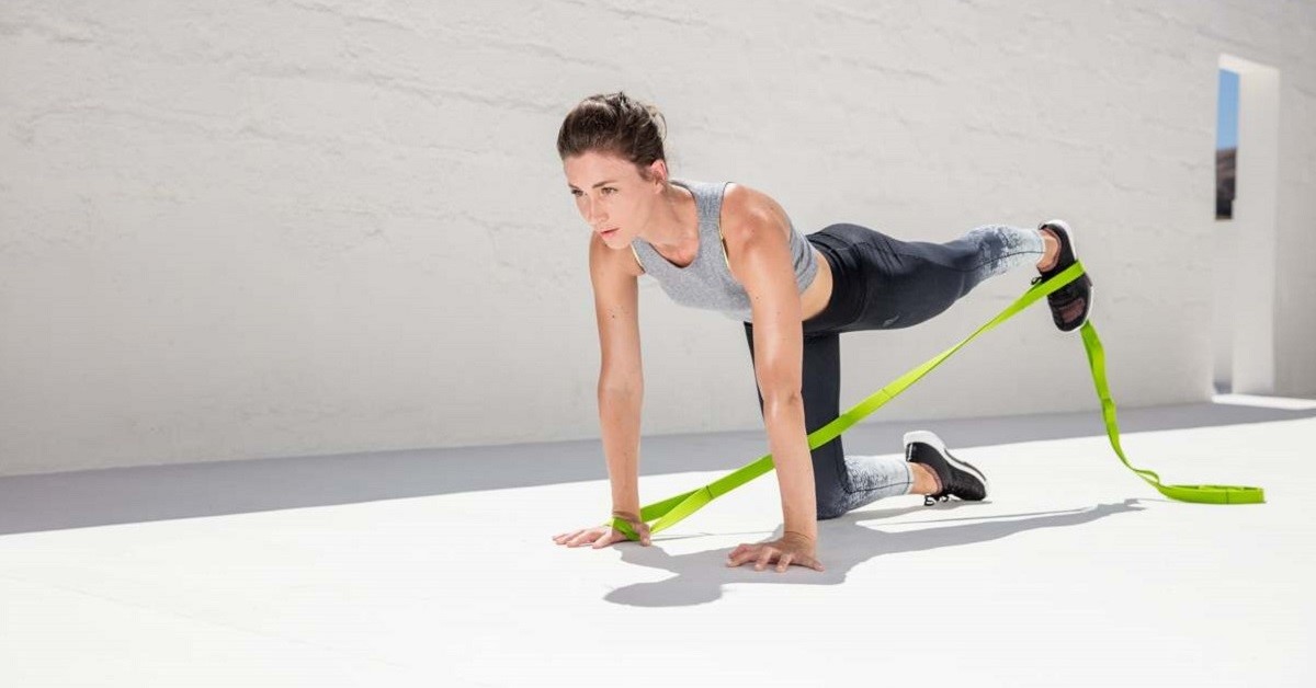 GJELEMENTS Weerstandsband - Resistance Band, Oefenband, Fitnessband, Elastieke band, Elastische Tube voor Sport, Oefeningen, Thuistraining, Krachttraining - 10 kg GJELEMENTS Weerstandsband - Resistance Band, Oefenband, Fitnessband, Elastieke band, Elastische Tube voor Sport, Oefeningen, Thuistraining, Krachttraining - 10 kg