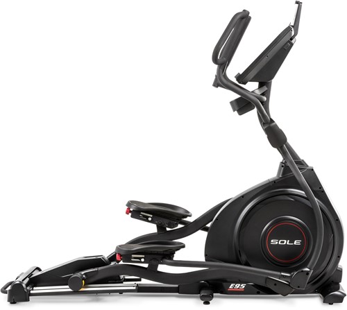 Sole Fitness E95 Crosstrainer zijkant