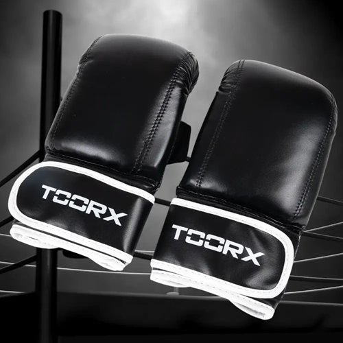 Toorx bokshandschoen met achtergrond
