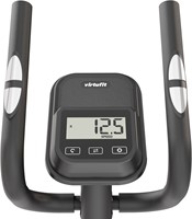 Detailopname van de trainingscomputer en de hartslagmeters op de handgrepen van de VirtuFit CTR100 Crosstrainer.