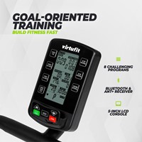 Detailopname van de overzichtelijke vijf inch LCD console op de VirtuFit Pro Elite HiiT Running Loopband met acht uitdagende trainingsprogramma's en een Bluetooth ontvanger.