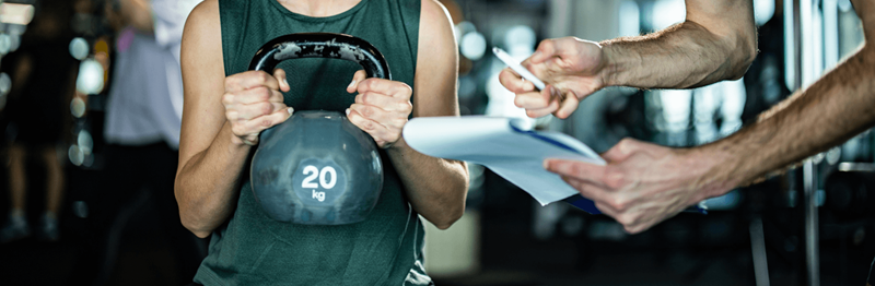 Zo leer je de juiste techniek aan bij krachttraining